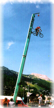 SkyBIKE mit Werbeflche